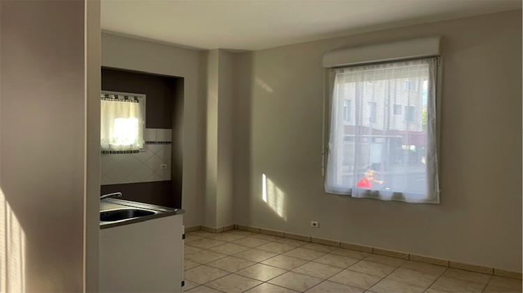 Ma-Cabane - Location Appartement OYONNAX, 43 m²