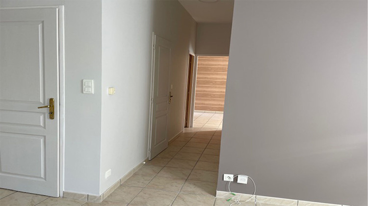 Ma-Cabane - Location Appartement OYONNAX, 43 m²