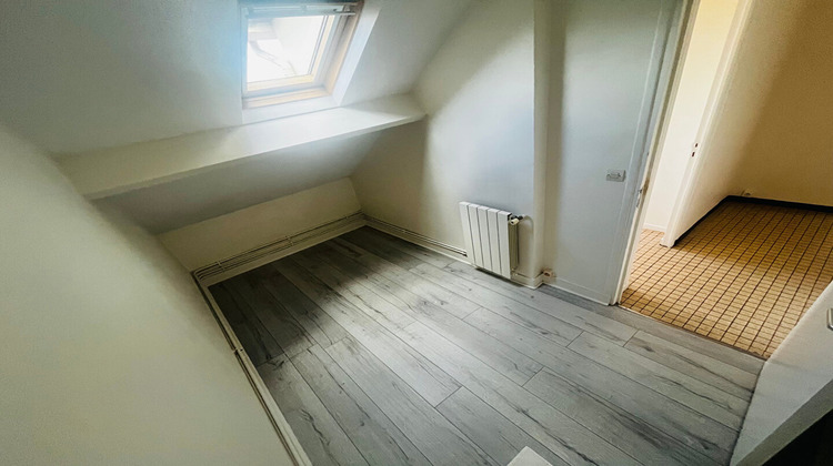 Ma-Cabane - Location Appartement OZOIR-LA-FERRIERE, 37 m²