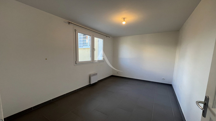 Ma-Cabane - Location Appartement OZOIR-LA-FERRIERE, 29 m²