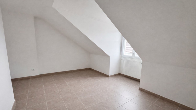 Ma-Cabane - Location Appartement OZOIR-LA-FERRIERE, 32 m²