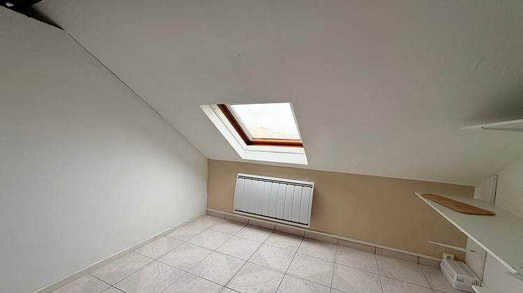 Ma-Cabane - Location Appartement OZOIR-LA-FERRIERE, 35 m²