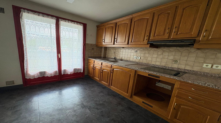 Ma-Cabane - Location Appartement OZOIR-LA-FERRIERE, 49 m²
