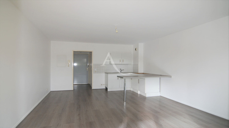 Ma-Cabane - Location Appartement OZOIR-LA-FERRIERE, 27 m²