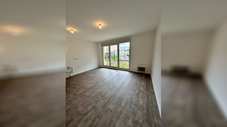 Ma-Cabane - Location Appartement OZOIR-LA-FERRIERE, 30 m²