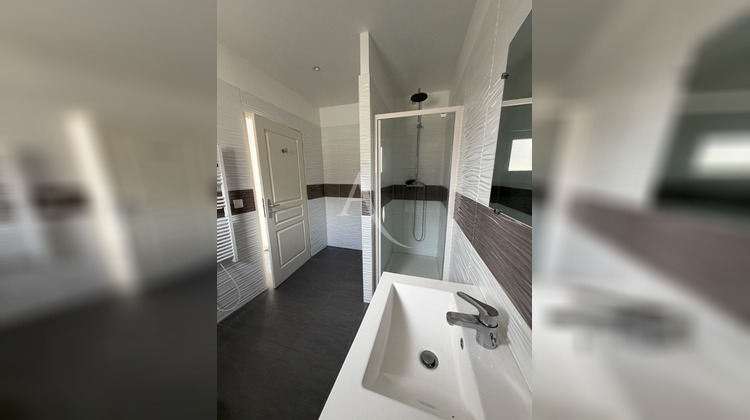 Ma-Cabane - Location Appartement OZOIR-LA-FERRIERE, 52 m²