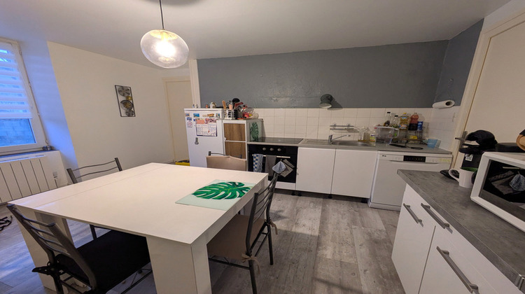 Ma-Cabane - Location Appartement PANISSIERES, 59 m²