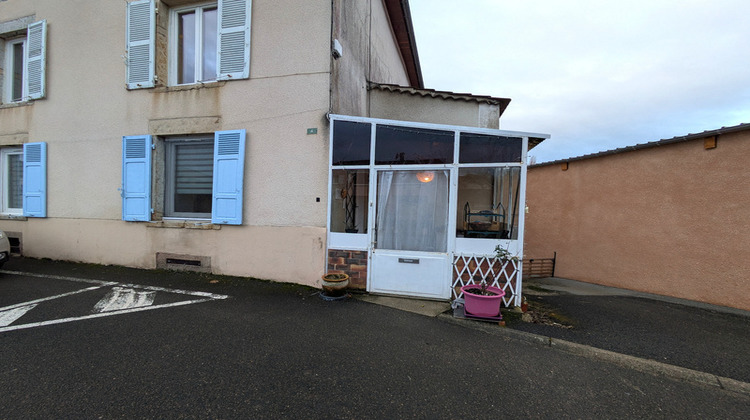 Ma-Cabane - Location Appartement PANISSIERES, 59 m²