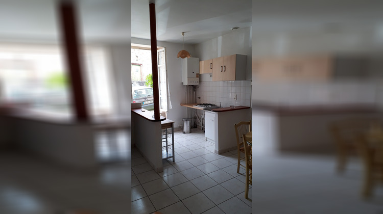 Ma-Cabane - Location Appartement PANISSIERES, 33 m²