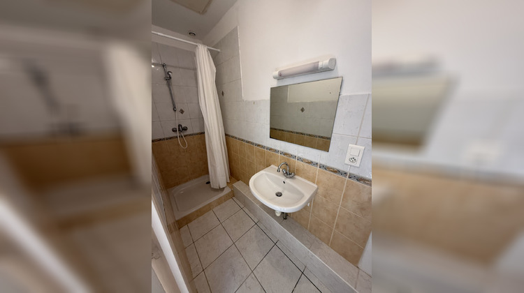 Ma-Cabane - Location Appartement PANISSIERES, 33 m²