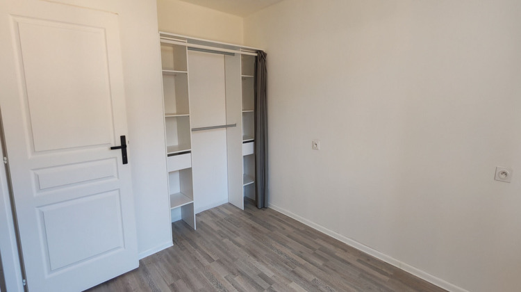 Ma-Cabane - Location Appartement PARENTIS-EN-BORN, 42 m²