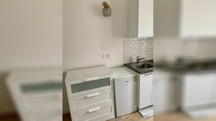 Ma-Cabane - Location Appartement PARIS 10, 12 m²