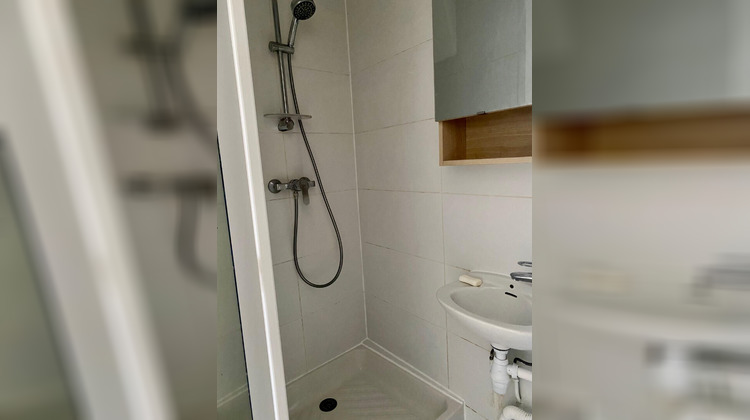 Ma-Cabane - Location Appartement PARIS 10, 12 m²