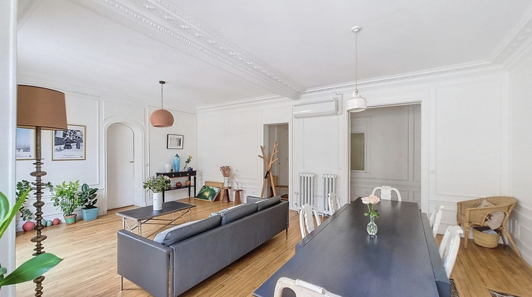 Ma-Cabane - Location Appartement PARIS 16, 119 m²