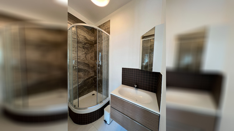 Ma-Cabane - Location Appartement PARIS 16, 9 m²