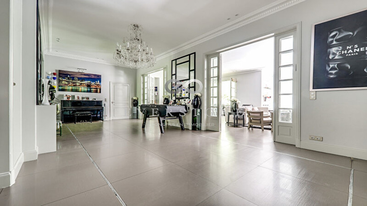 Ma-Cabane - Location Appartement PARIS 16, 300 m²