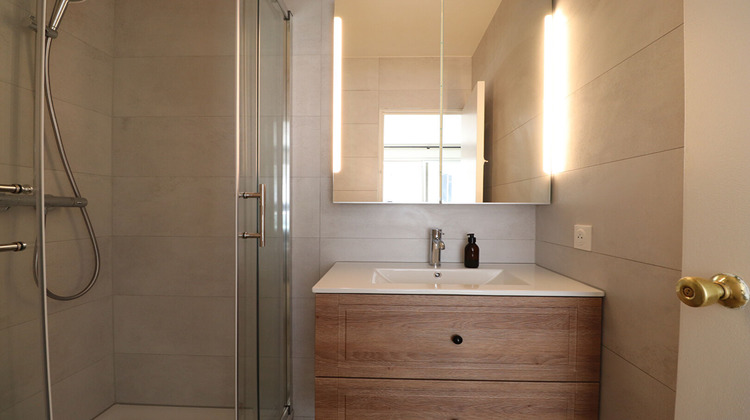 Ma-Cabane - Location Appartement PARIS 16, 18 m²