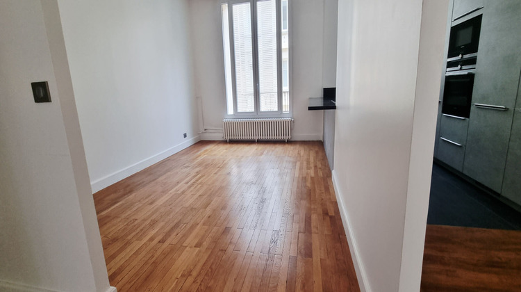 Ma-Cabane - Location Appartement PARIS 16, 115 m²