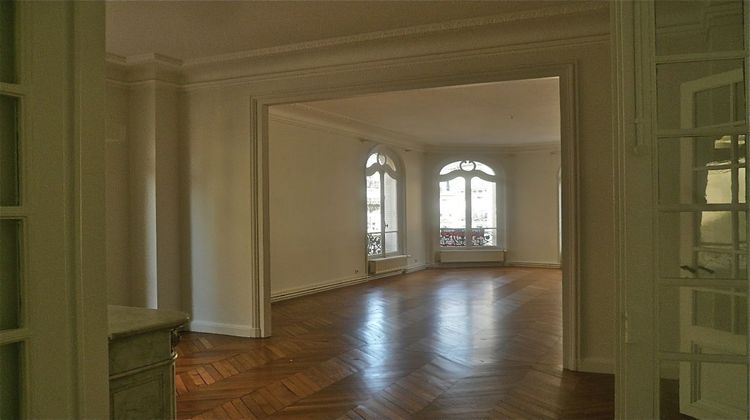 Ma-Cabane - Location Appartement PARIS 16, 291 m²