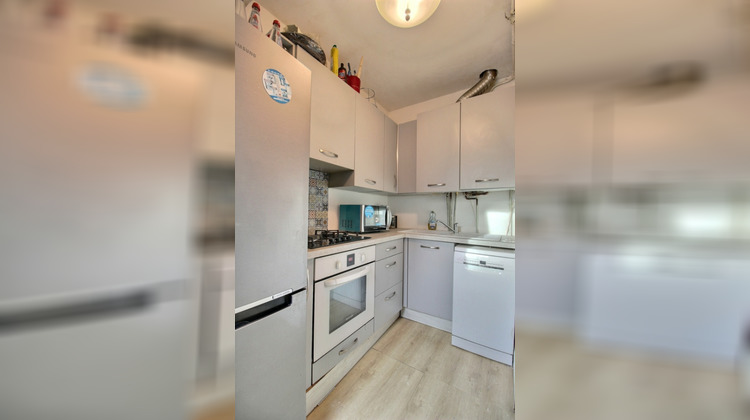 Ma-Cabane - Location Appartement PARIS 17, 54 m²