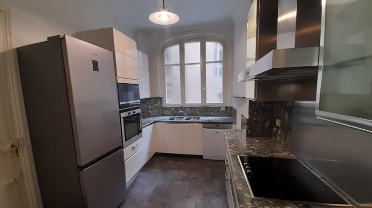 Ma-Cabane - Location Appartement PARIS 17, 122 m²