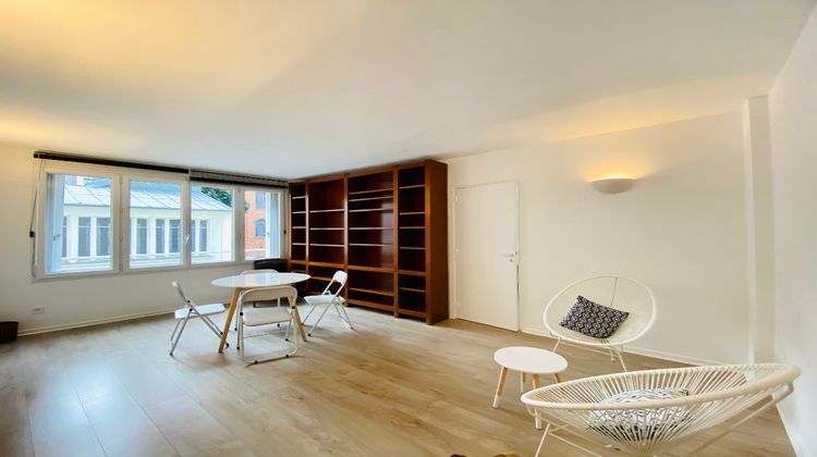 Ma-Cabane - Location Appartement PARIS 18, 48 m²