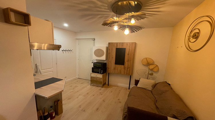 Ma-Cabane - Location Appartement PARIS 18, 19 m²