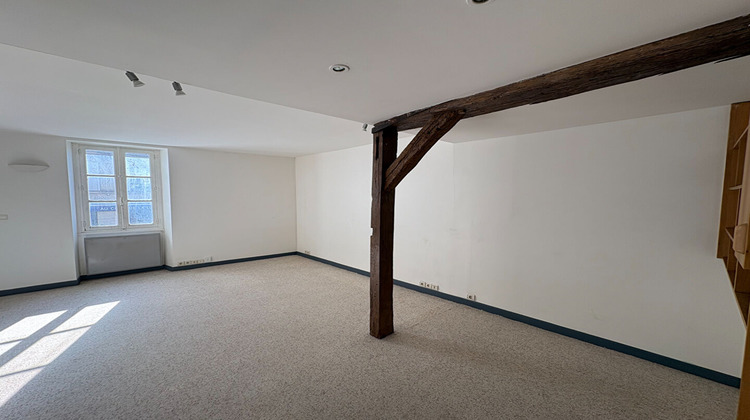 Ma-Cabane - Location Appartement PARIS 18, 32 m²