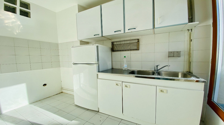 Ma-Cabane - Location Appartement PARIS 18, 32 m²