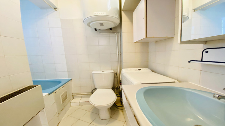 Ma-Cabane - Location Appartement PARIS 18, 32 m²