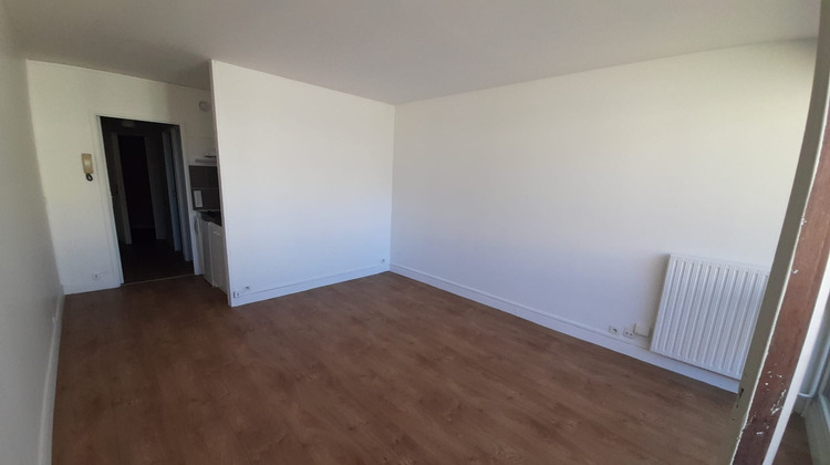 Ma-Cabane - Location Appartement PARIS 19, 30 m²