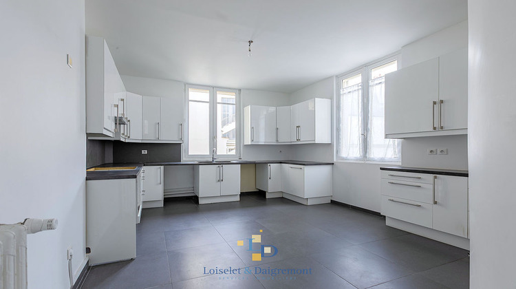 Ma-Cabane - Location Appartement PARIS 7, 244 m²