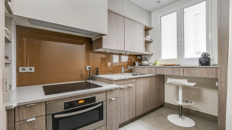 Ma-Cabane - Location Appartement PARIS 7, 60 m²