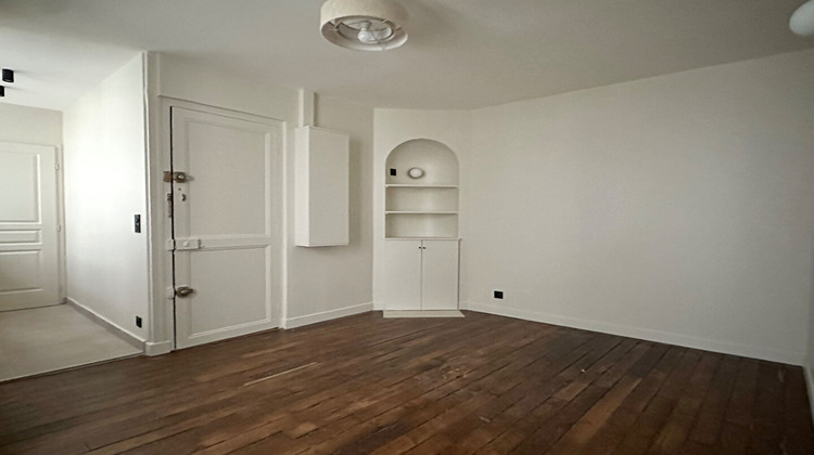 Ma-Cabane - Location Appartement PARIS 7, 30 m²