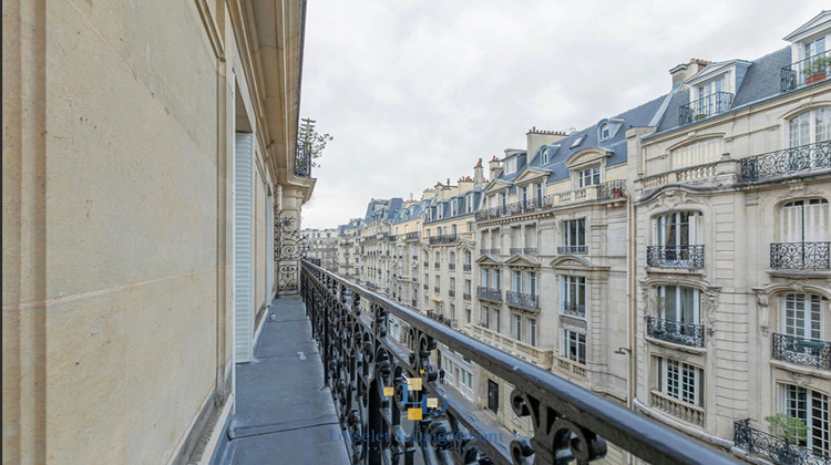 Ma-Cabane - Location Appartement PARIS 7, 244 m²