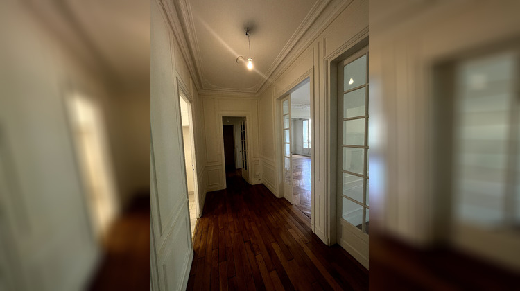 Ma-Cabane - Location Appartement PARIS 7, 96 m²