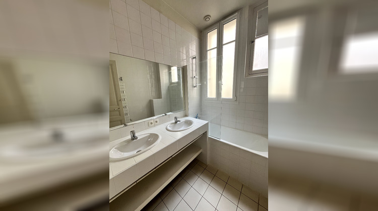 Ma-Cabane - Location Appartement PARIS 7, 96 m²