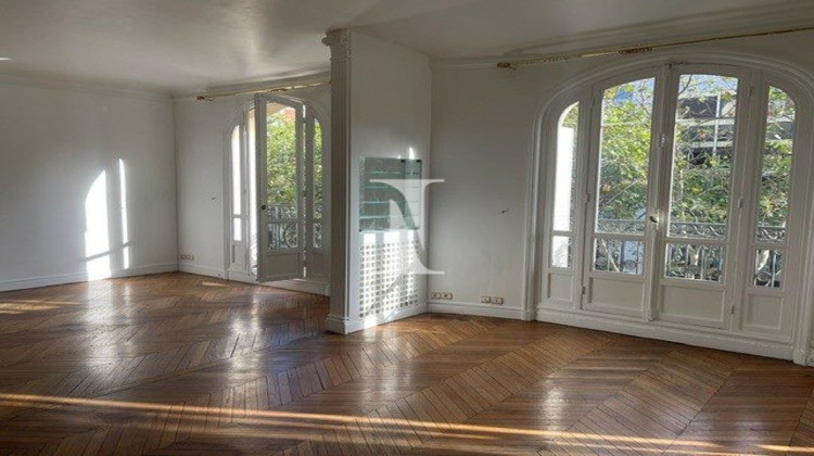 Ma-Cabane - Location Appartement Paris, 107 m²