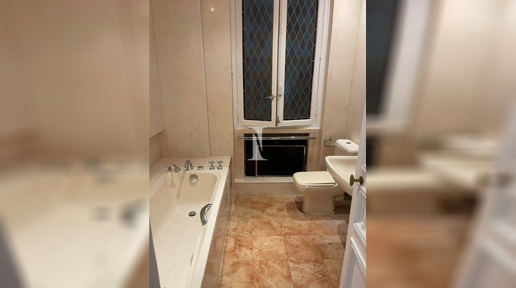 Ma-Cabane - Location Appartement Paris, 107 m²