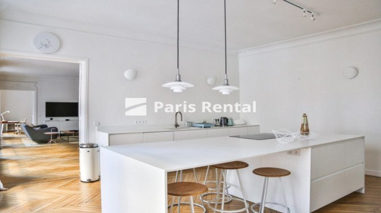 Ma-Cabane - Location Appartement Paris, 231 m²