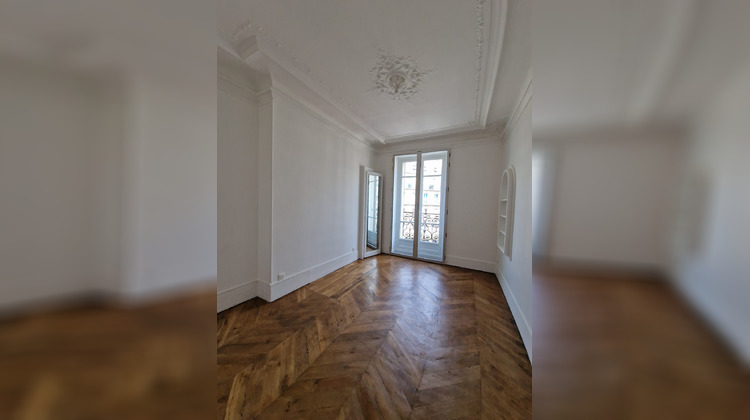 Ma-Cabane - Location Appartement Paris, 131 m²