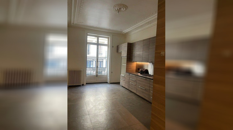 Ma-Cabane - Location Appartement Paris, 197 m²