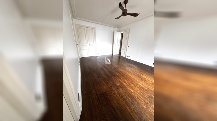 Ma-Cabane - Location Appartement Paris, 215 m²