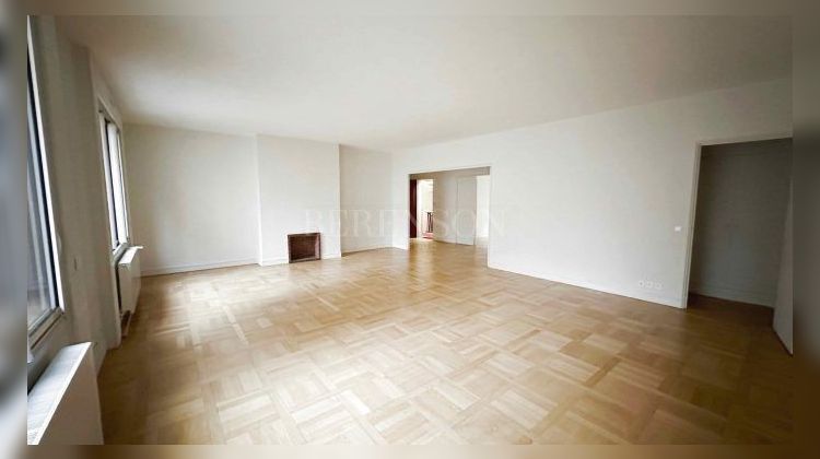 Ma-Cabane - Location Appartement Paris, 149 m²