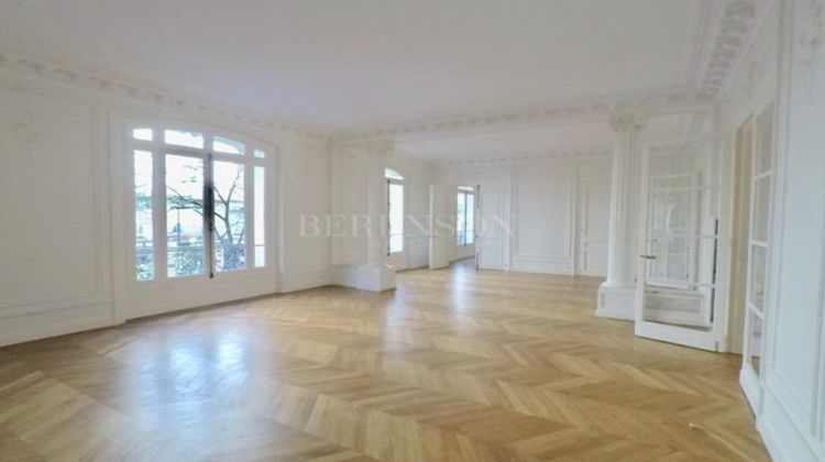 Ma-Cabane - Location Appartement Paris, 254 m²