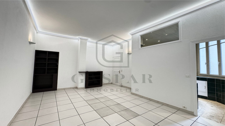 Ma-Cabane - Location Appartement Paris, 102 m²