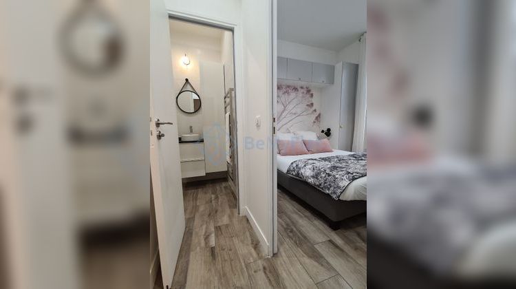 Ma-Cabane - Location Appartement PARIS 8, 40 m²