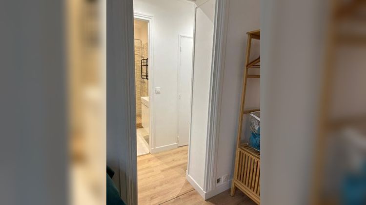 Ma-Cabane - Location Appartement PARIS 8, 28 m²