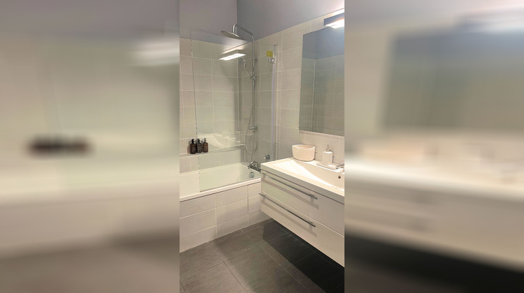 Ma-Cabane - Location Appartement PARIS 8, 72 m²