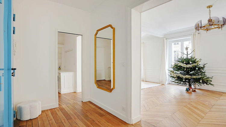 Ma-Cabane - Location Appartement PARIS 8, 122 m²